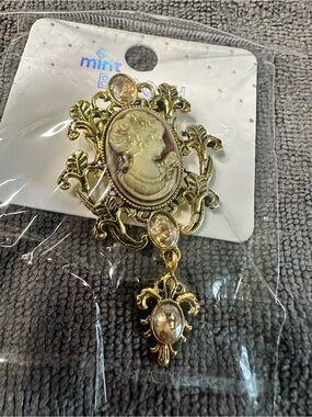 cameo Gold-Tone Cream and Peach Cameo Brooch with Dangle Crystals